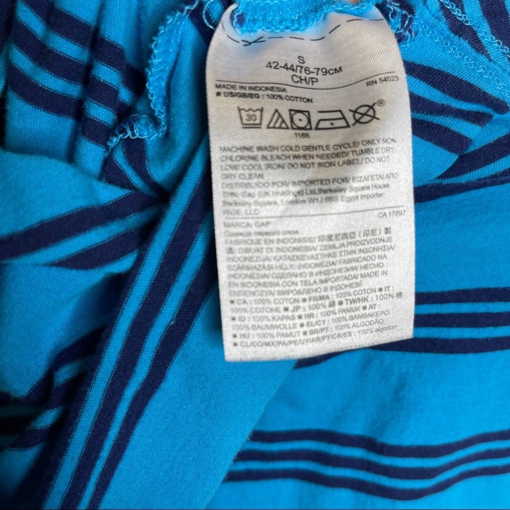 M).  GAP Men Short sleeve Blue Navy Stripes T-Shirt - Picture 4 of 4